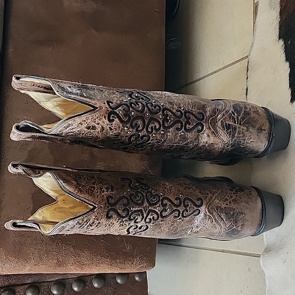 Women's Distressed Brown/Bronze Embroidered Cross Cowgirl Boots 9.5M - Picture 3 of 13